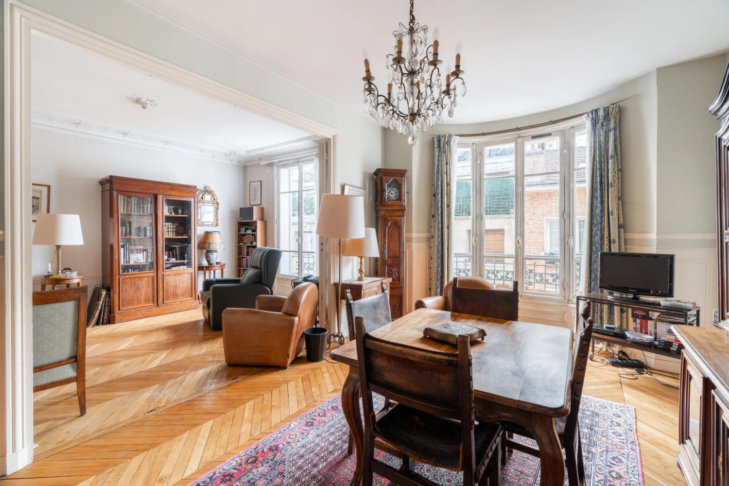 2 bedrooms Apartment in Neuilly-sur-Seine, France No. 111276