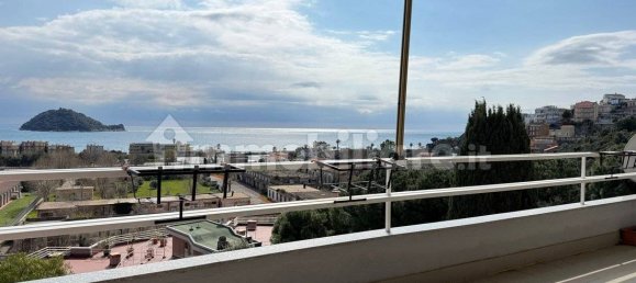 2 bedrooms Apartment in Albenga, Italy No. 15165 3