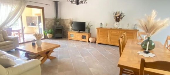 3 bedrooms House in Alpes-Maritimes, France No. 345100 3