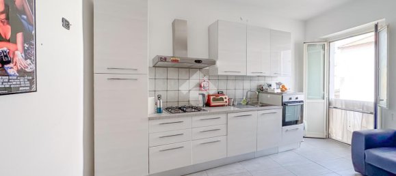 2 bedrooms Apartment in Chieti, Italy No. 329153 3