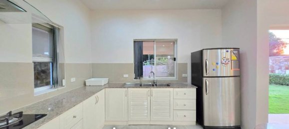 Вилла с 4 спальнями в Банг Ламунг, Таиланд № 26906 10