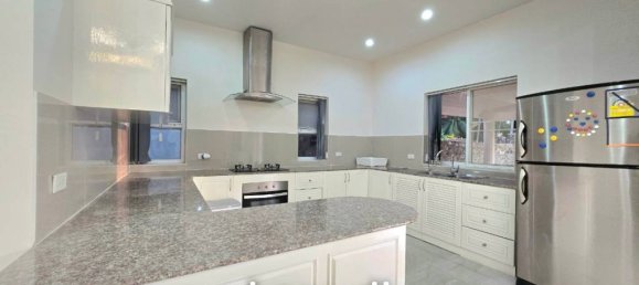 Вилла с 4 спальнями в Банг Ламунг, Таиланд № 26906 8