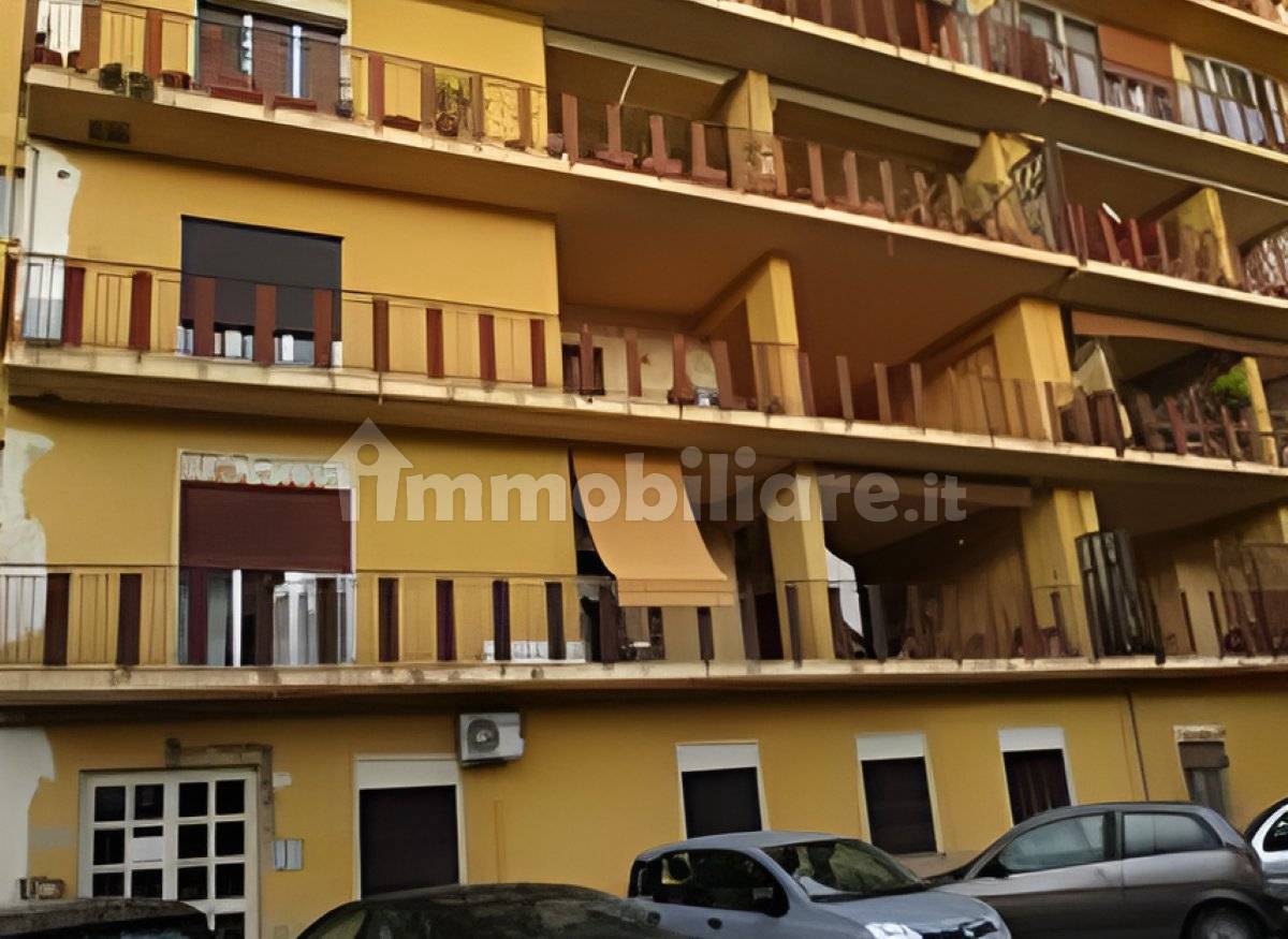 Apartamento de 4 dormitorios en Milazzo, Italy No. 51846