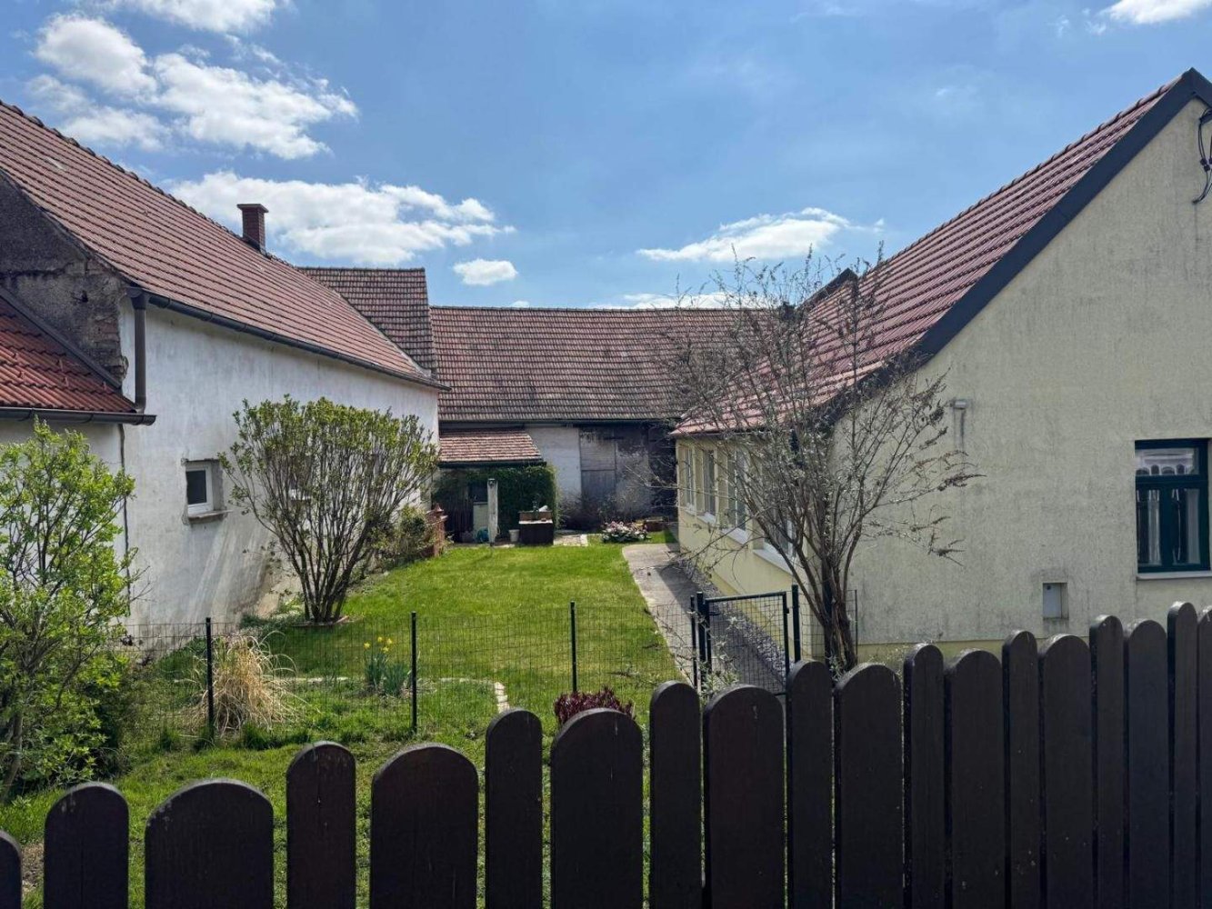 Casa de 3 habitaciónes en Zistersdorf, Austria No. 171766