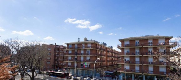 Квартира с 2 спальнями в Рим, Италия № 60611 18