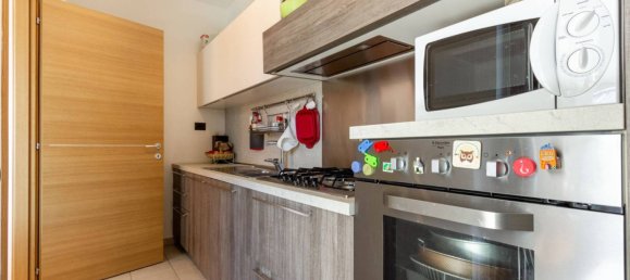 Квартира с 2 спальнями в Рим, Италия № 60611 13