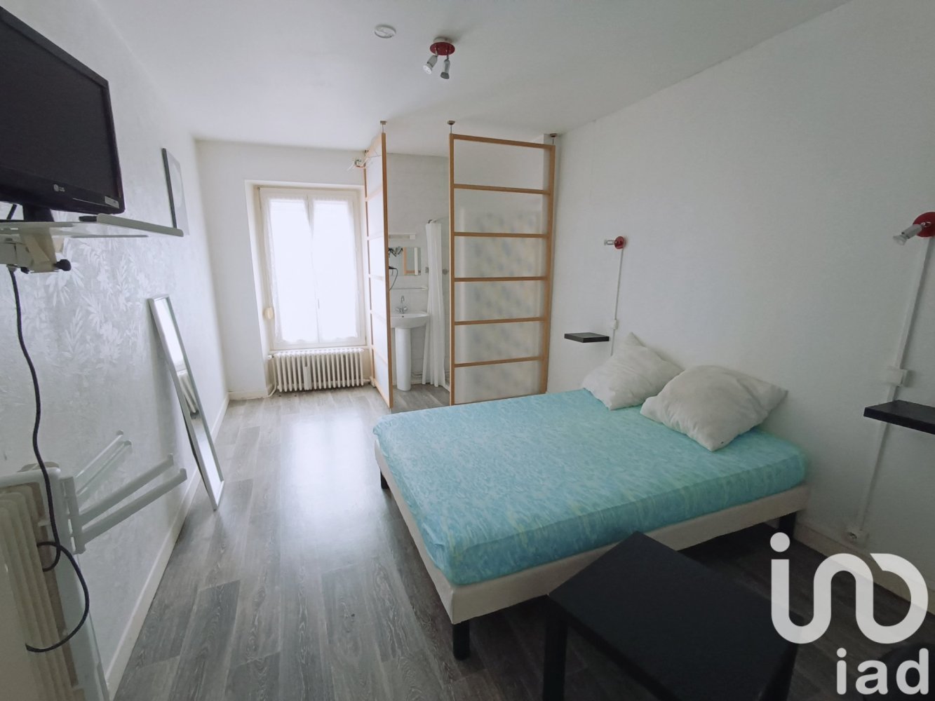 Здание 315м² в Бурбонн-ле-Бен, Франция № 271409