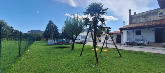 3 rooms House in Udine, Italy No. 292329 6