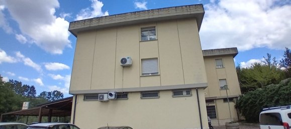 4-salle Appartement à Scafa, Italy No. 166384 3