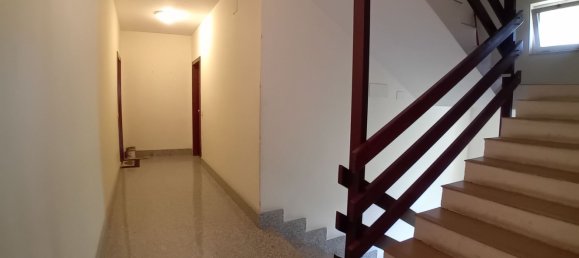4-salle Appartement à Scafa, Italy No. 166384 8