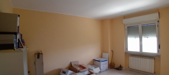 4-salle Appartement à Scafa, Italy No. 166384 7