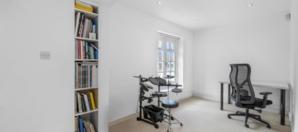 5 bedrooms House in East Sheen, United Kingdom No. 8939 41