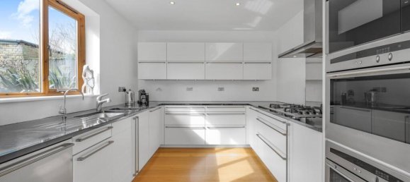 5 bedrooms House in East Sheen, United Kingdom No. 8939 31