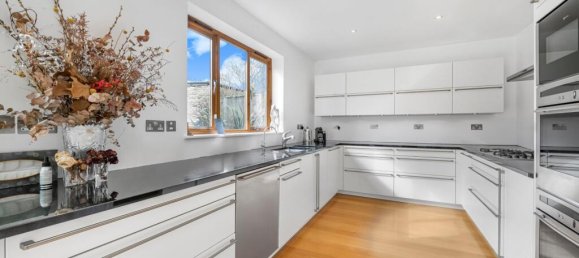 5 bedrooms House in East Sheen, United Kingdom No. 8939 6