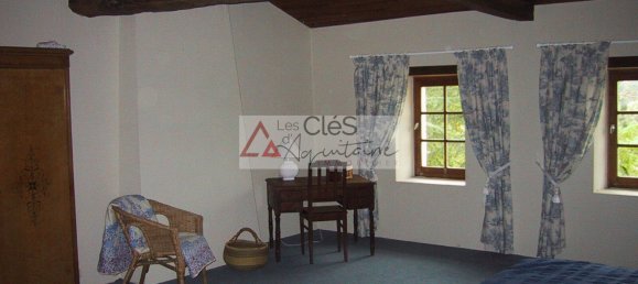 5 bedrooms House in Gironde, France No. 303517 10