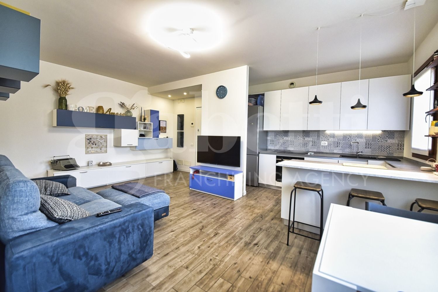 Apartamento T3 em Biassono, Italy N.º 378446