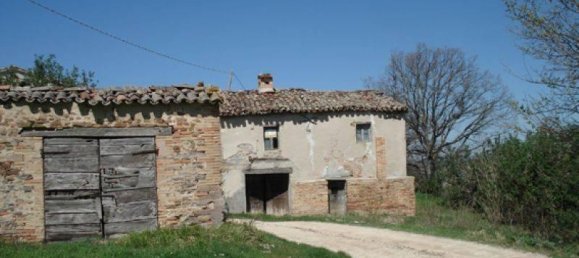 Дом с 5 комнатами в Урбания, Италия № 172358 2