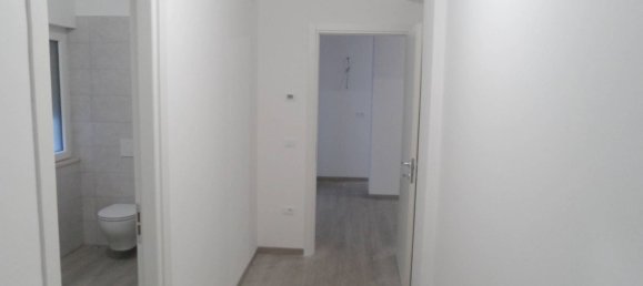 2 rooms Apartment in San Benedetto del Tronto, Italy No. 260535 10
