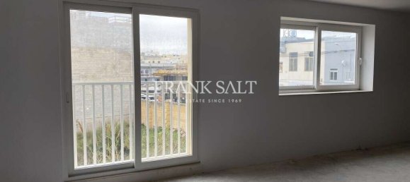 Usine à Mosta, Malta 180m² No. 12529 12