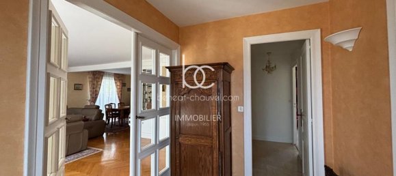 5 bedrooms House in Ploeren, France No. 284643 4