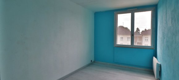 3 Schlafzimmer Wohnung in La Chapelle-Saint-Luc, France, Nr. 246251 3