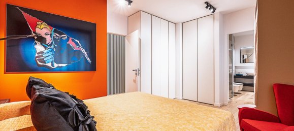 1 bedroom Apartment in Turin, Italy No. 272099 8