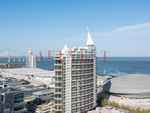 3 bedrooms Duplex in Lisbon, Portugal No. 303460