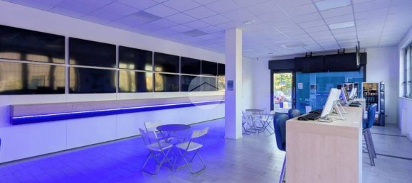 1-salle Propriété commerciale à Montichiari, Italy No. 210275 15