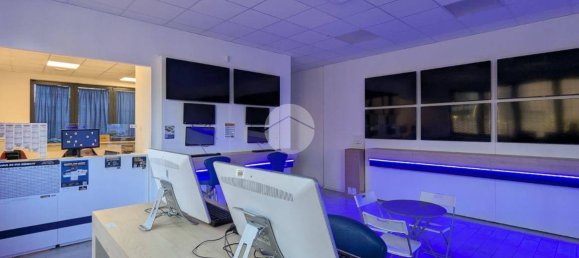 1-salle Propriété commerciale à Montichiari, Italy No. 210275 16