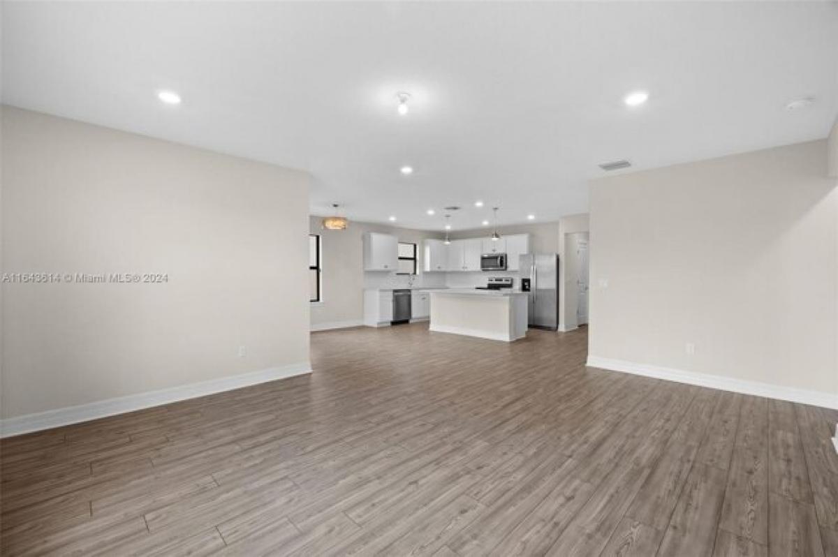 4 غرف نوم منزل في Lauderdale Lakes, USA رقم 382906