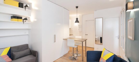 Studio in Paris, France No. 280324 2