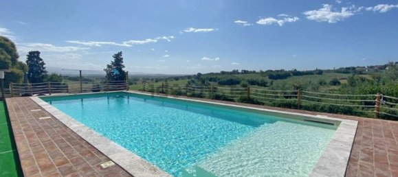 18 rooms House in Marciano della Chiana, Italy No. 216328 4
