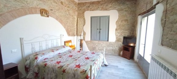 18 rooms House in Marciano della Chiana, Italy No. 216328 18