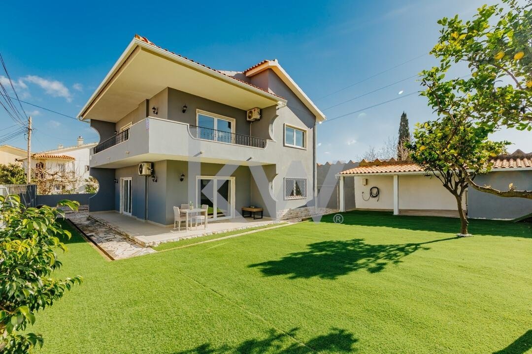 Adosado de 4 dormitorios en Cascais, Portugal No. 111169