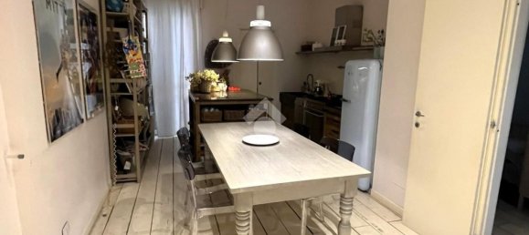 3-salle Appartement à Pavia, Italy No. 53823 4