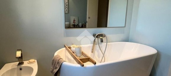 3-salle Appartement à Pavia, Italy No. 53823 16