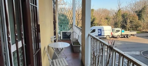 3-salle Appartement à Pavia, Italy No. 53823 27