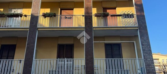 3-salle Appartement à Pavia, Italy No. 53823 29