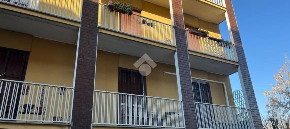 3-salle Appartement à Pavia, Italy No. 53823 28