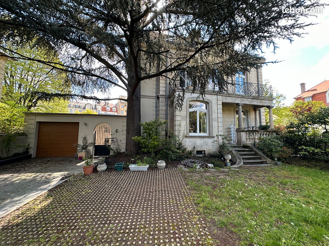 5 bedrooms House in Metz, France No. 72600