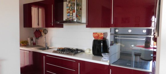 4 bedrooms Apartment in Spoltore, Italy No. 363580 3