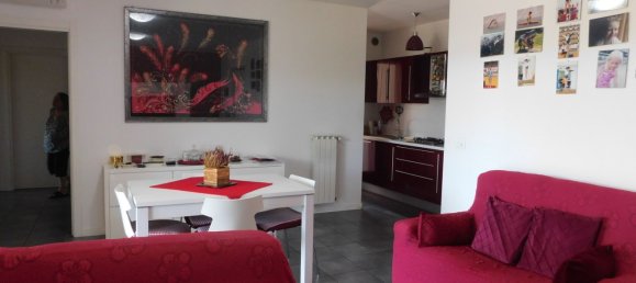 4 bedrooms Apartment in Spoltore, Italy No. 363580 2