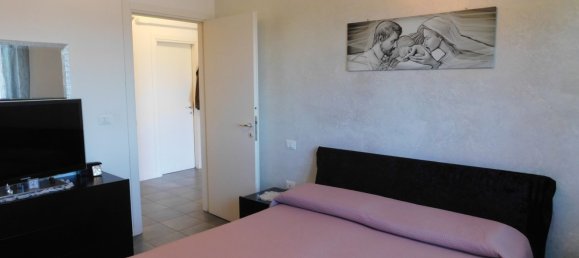 4 bedrooms Apartment in Spoltore, Italy No. 363580 11