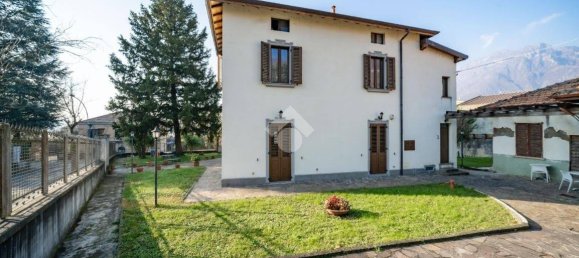 4 bedrooms Villa in Galbiate, Italy No. 87654 12