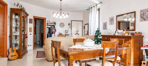 4 bedrooms Villa in Galbiate, Italy No. 87654 25