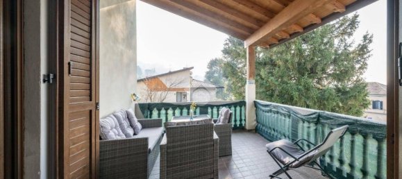 4 bedrooms Villa in Galbiate, Italy No. 87654 7