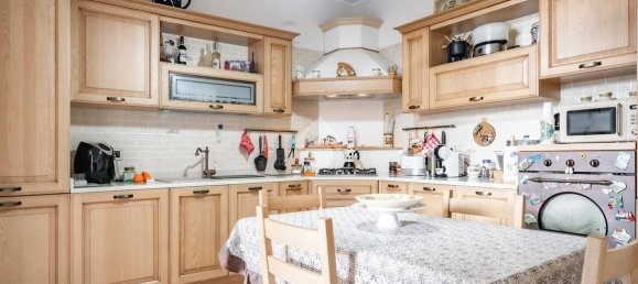 4 bedrooms Villa in Galbiate, Italy No. 87654 27