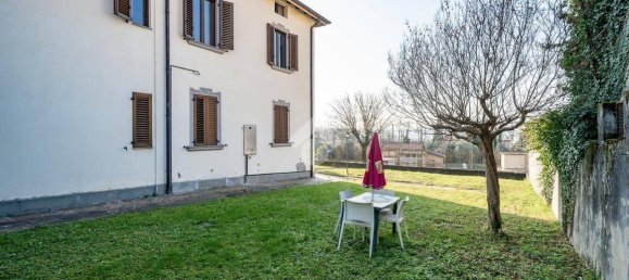 4 bedrooms Villa in Galbiate, Italy No. 87654 35