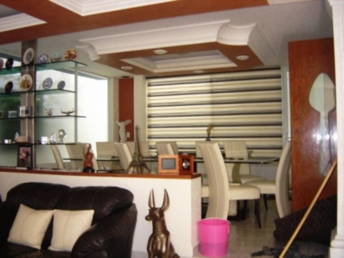 Casa de 3 dormitorios en Naucalpan de Juárez, Mexico No. 226329