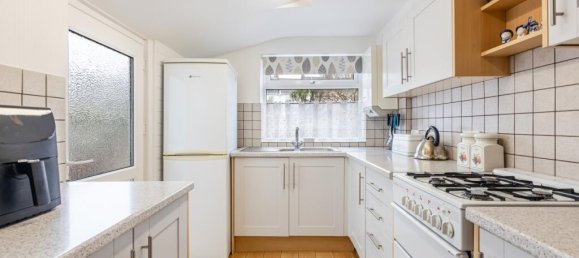 2 bedrooms House in Torquay, United Kingdom No. 13714 2